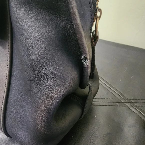 Vintage Coach Soft Satchel 4055 Navy Leather Double Handles 0210-918 early 1990s